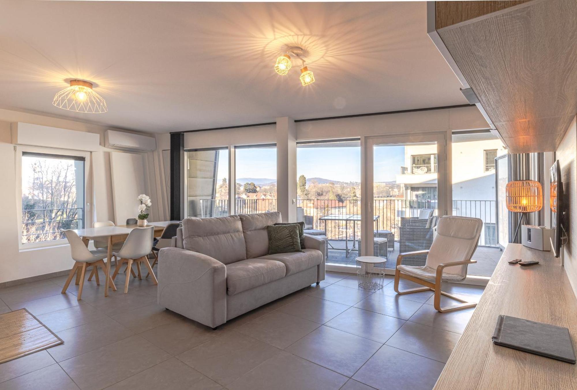 La Plume Vue Lac 3 Etoiles - Garage Prive, Secteur Recherche, Moderne & Tout Equipe, 6 Personnes อานซี ภายนอก รูปภาพ
