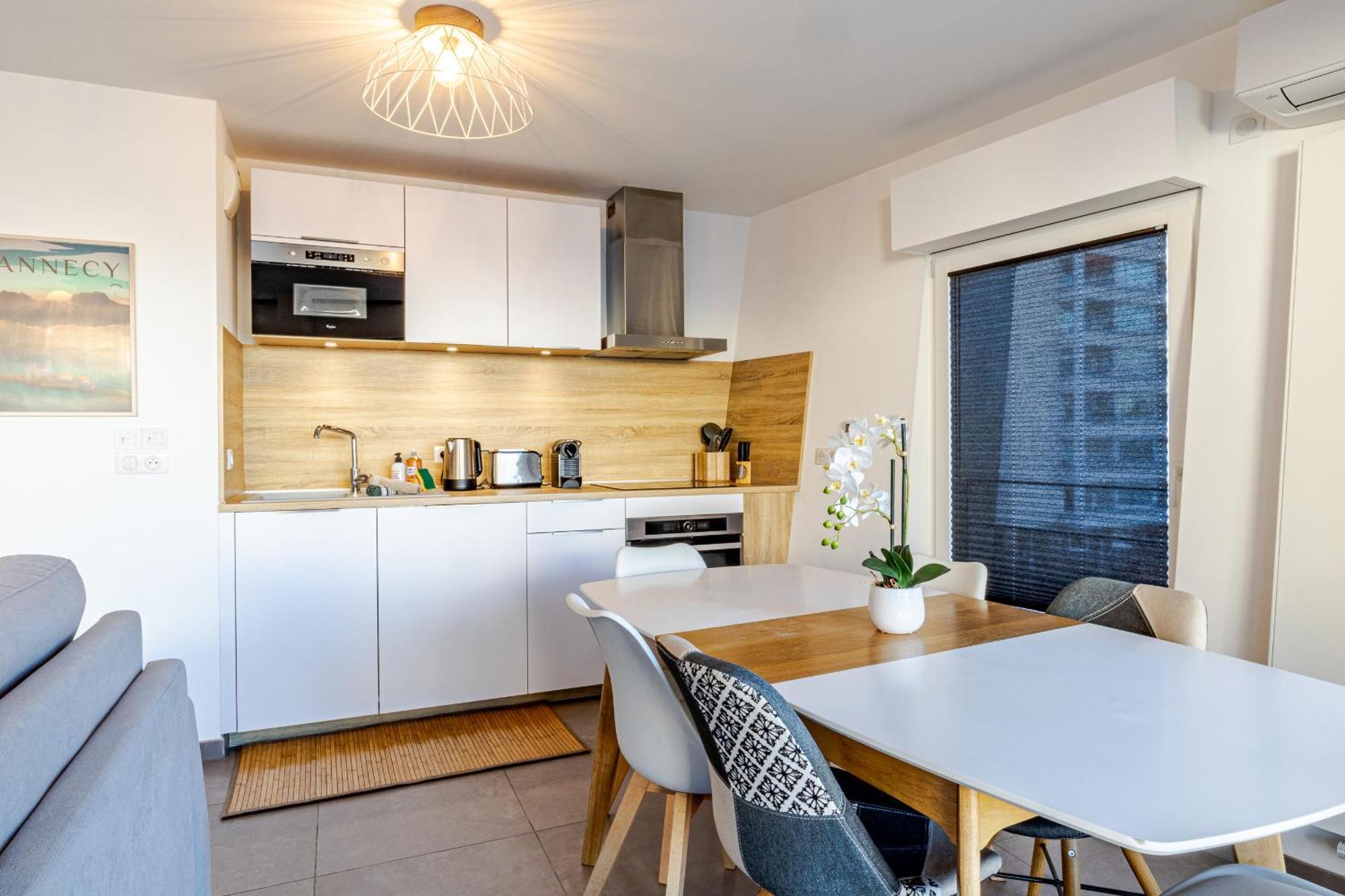 La Plume Vue Lac 3 Etoiles - Garage Prive, Secteur Recherche, Moderne & Tout Equipe, 6 Personnes อานซี ภายนอก รูปภาพ