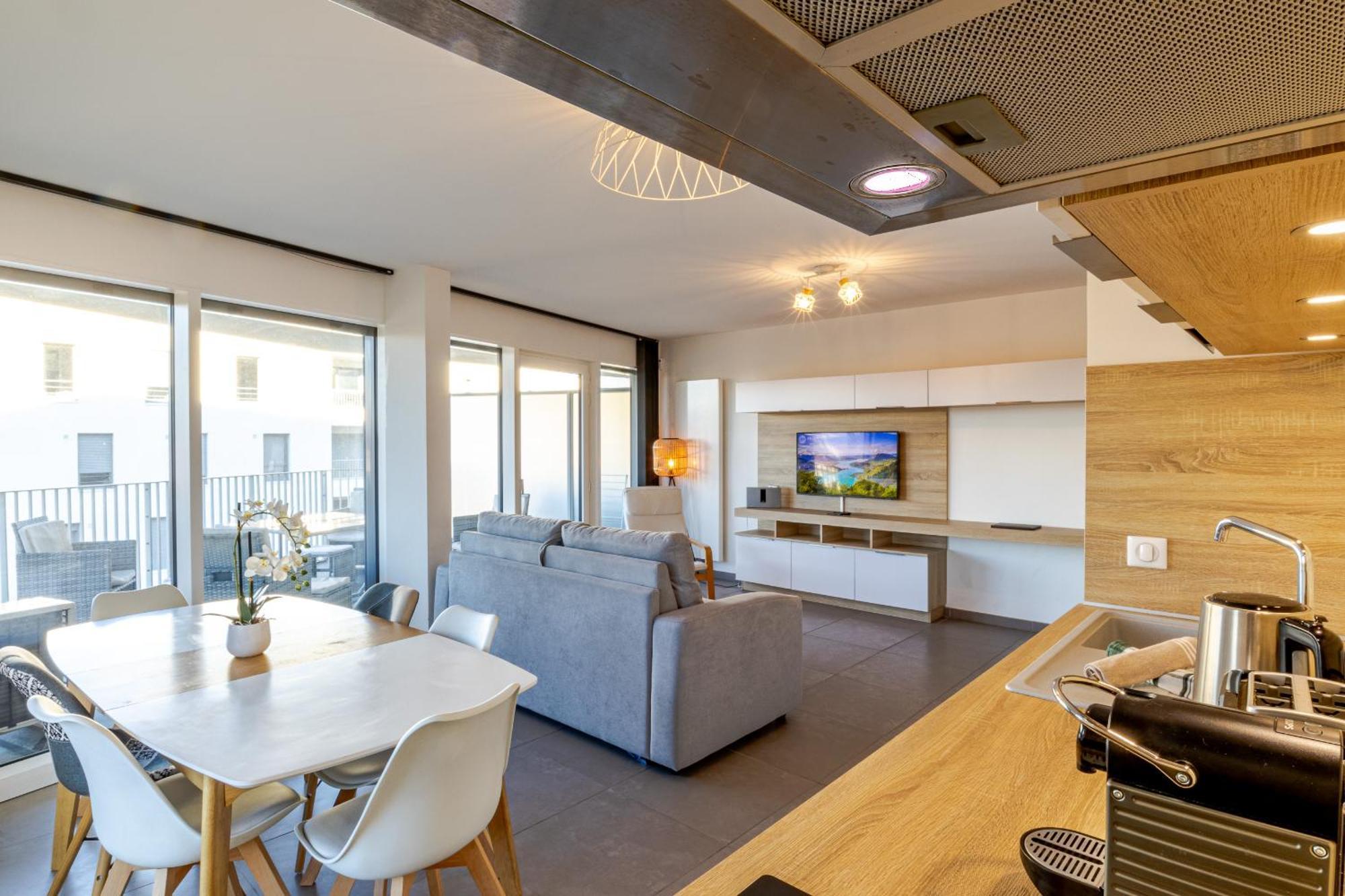 La Plume Vue Lac 3 Etoiles - Garage Prive, Secteur Recherche, Moderne & Tout Equipe, 6 Personnes อานซี ภายนอก รูปภาพ